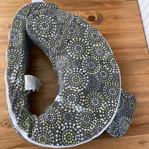 MY BREAST FRIEND NURSING PILLOW